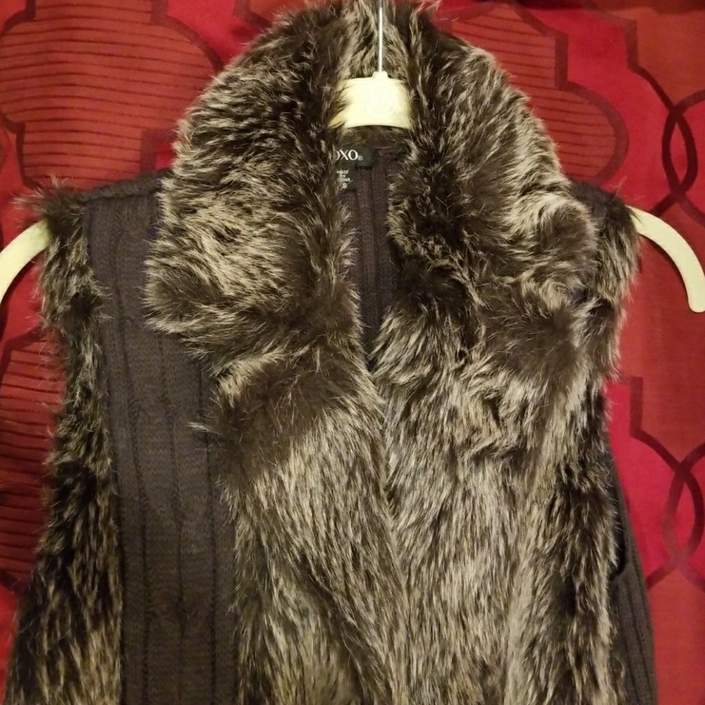 Faux fur Sweater Vest